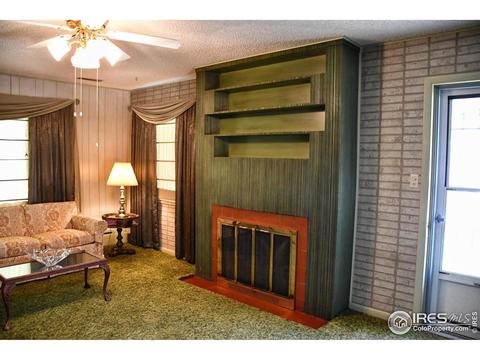 115 E Cedar St, Walsenburg, CO 81089 photo 4