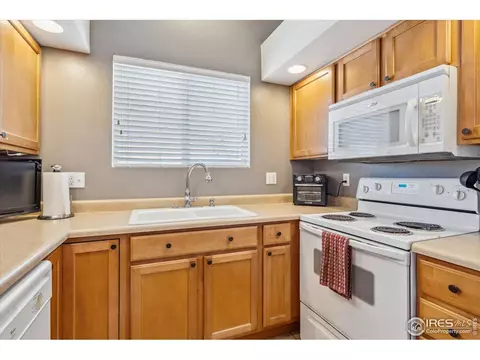505 Lucca Dr, Evans, CO 80620 photo 9