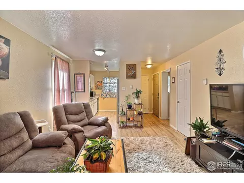 810 38th St, Evans, CO 80620 photo 6