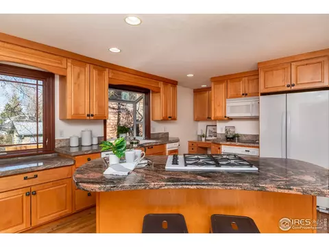 875 Aurora Ave, Boulder, CO 80302 photo 12