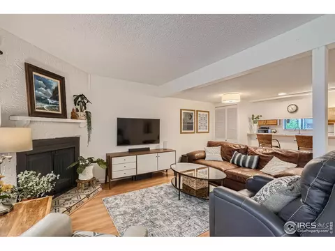 2956 Shady Holw, Boulder, CO 80304