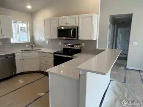 4209 Yellowbells Dr, Evans, CO 80620 photo 3