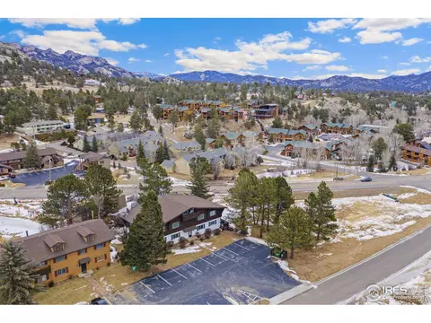 540 W Elkhorn Ave #B2, Estes Park, CO 80517