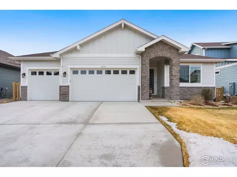 5253 Cloud Dance Dr, Timnath, CO 80547