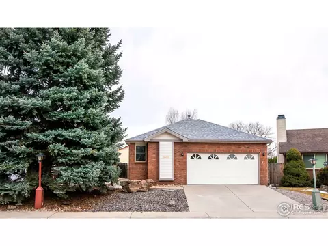 800 Zweck Ct, Longmont, CO 80503