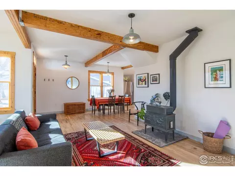 426 Park St, Lyons, CO 80540 photo 2