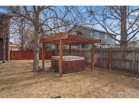 529 S 9th St, Berthoud, CO 80513 photo 5