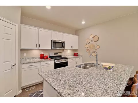 834 Camberly Dr, Windsor, CO 80550 photo 11