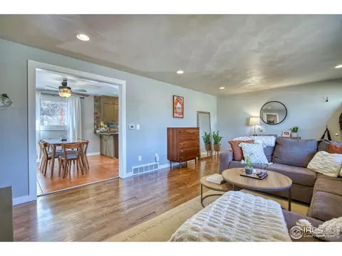 914 7th St, Berthoud, CO 80513 photo 3