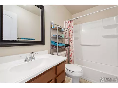 1025 E 25th St, Greeley, CO 80631 photo 8