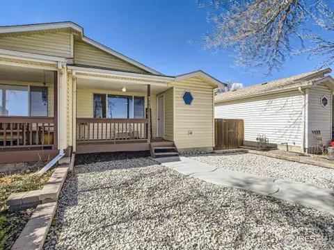 711 3rd St, Berthoud, CO 80513 photo 2