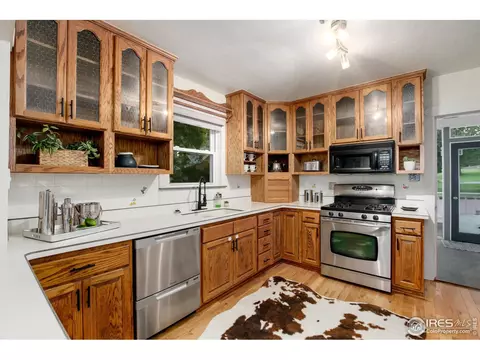 877 Apple Valley Rd, Lyons, CO 80540 photo 9