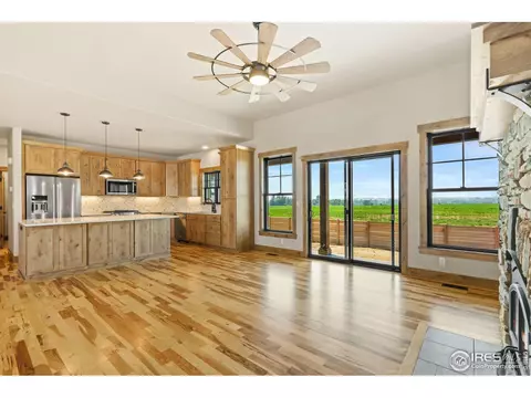 1371 Swan Peter Dr, Berthoud, CO 80513 photo 2