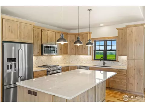 1371 Swan Peter Dr, Berthoud, CO 80513 photo 3