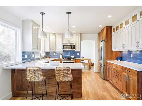 510 Eisenhower Dr, Louisville, CO 80027