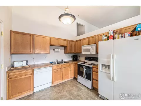 407 E 28th St Dr, Greeley, CO 80631 photo 9