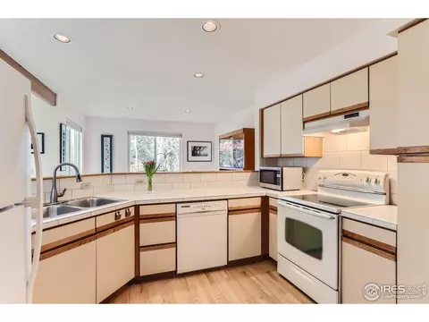 4082 Dawn Ct, Boulder, CO 80304 photo 8