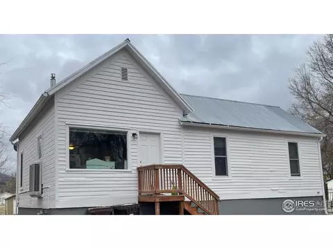 427 Park St, Lyons, CO 80540