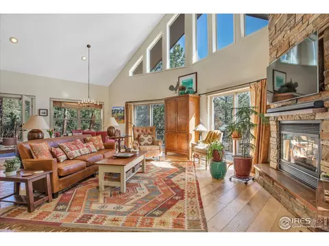 745 Sugarloaf Rd, Boulder, CO 80302 photo 2