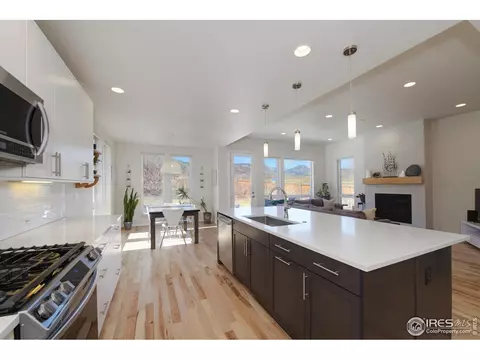 364 Mcconnell Dr, Lyons, CO 80540 photo 4