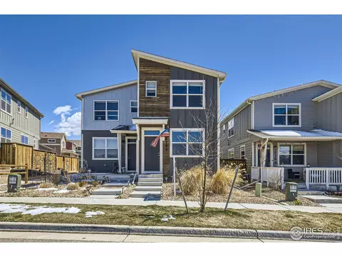 2742 Center Park Way, Berthoud, CO 80513