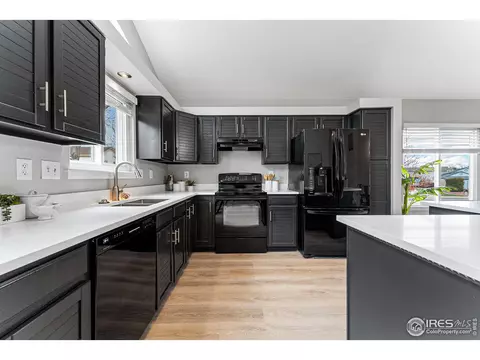 8425 Moore Ct, Arvada, CO 80005 photo 12
