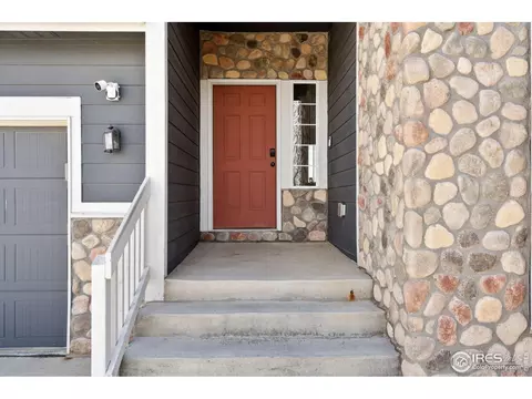 652 Park Edge Cir, Windsor, CO 80550 photo 4