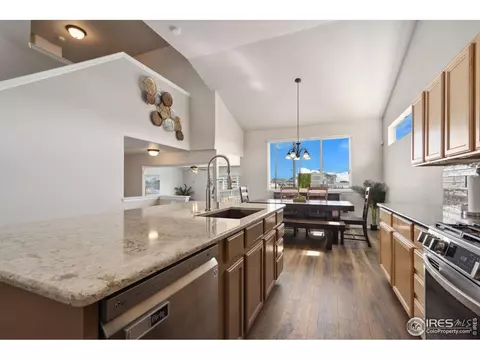 652 Park Edge Cir, Windsor, CO 80550 photo 9