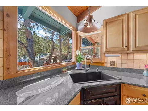 82 Mirror Lake Ct, Lyons, CO 80540 photo 11