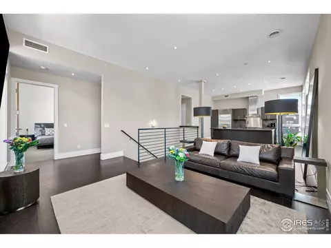 700 Pearl St #4, Boulder, CO 80302 photo 2
