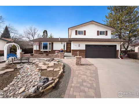 421 Mahonia Pl, Loveland, CO 80538