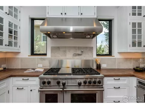 1285 Oakleaf Cir, Boulder, CO 80304 photo 12