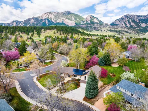 2501 Briarwood Dr, Boulder, CO 80305