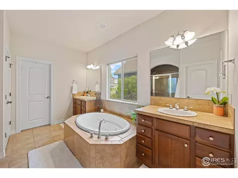 6809 Pumpkin Ridge Dr, Windsor, CO 80550 photo 18