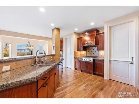 6809 Pumpkin Ridge Dr, Windsor, CO 80550 photo 5