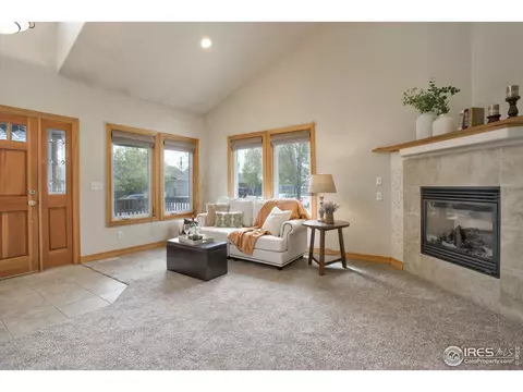 565 Mount Massive St, Berthoud, CO 80513 photo 6