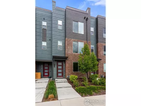 2512 N Moline St, Aurora, CO 80010