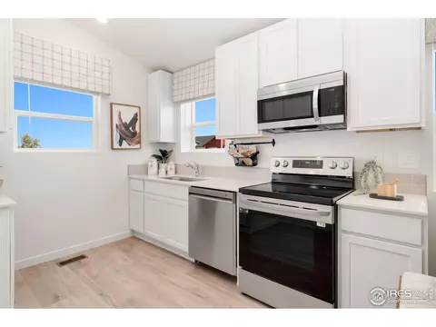 3700 Sequoia Ct, Evans, CO 80620 photo 8