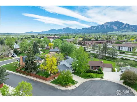 209 Seminole Dr, Boulder, CO 80303 photo 2