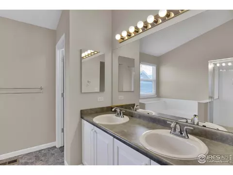 10405 Devonshire St, Longmont, CO 80504 photo 14
