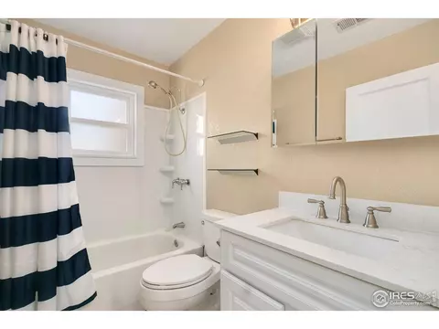 1002 N 4th St, Berthoud, CO 80513 photo 8