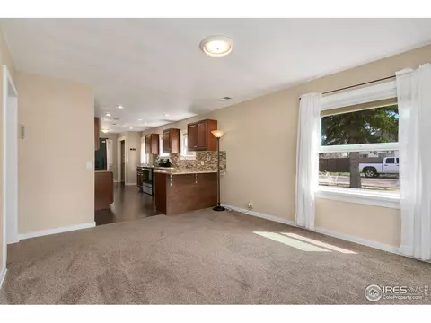 1002 N 4th St, Berthoud, CO 80513 photo 4