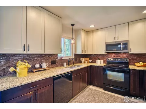 115 Maple Dr, Frederick, CO 80530 photo 3