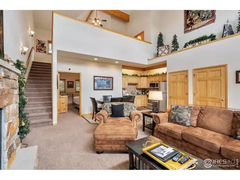 303 Overlook Ln, Estes Park, CO 80517