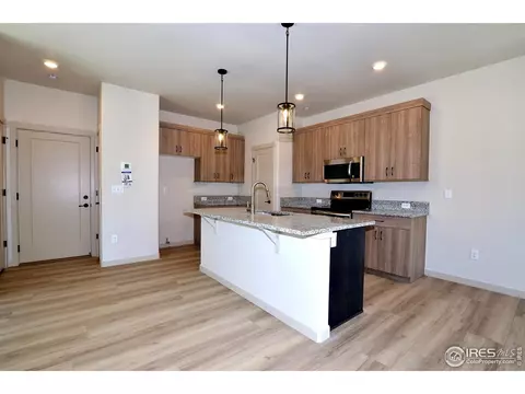 204 E 4th St, Berthoud, CO 80513 photo 6