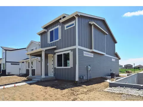 204 E 4th St, Berthoud, CO 80513 photo 3