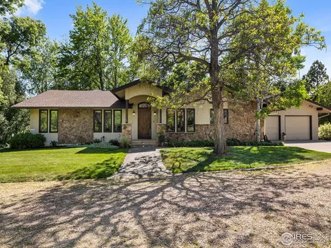 5223 Paradise Ln, Fort Collins, CO 80526