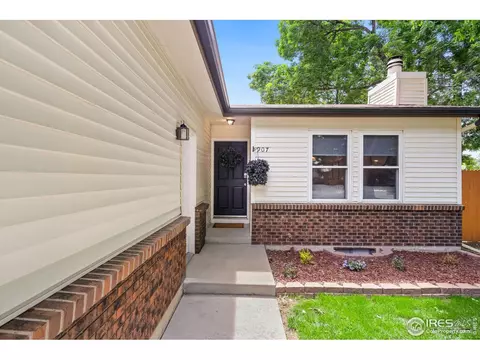 907 Kingston Dr, Fort Collins, CO 80525