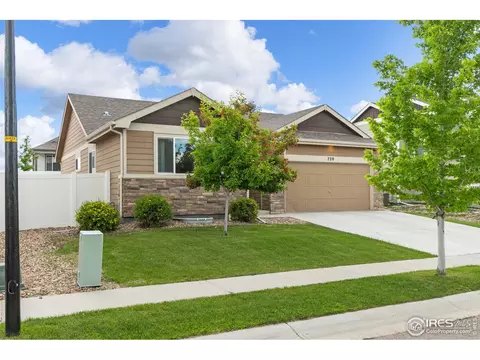 720 Elk Mountain Dr, Windsor, CO 80550 photo 2