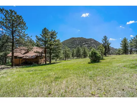 372 Cherokee Rd, Lyons, CO 80540